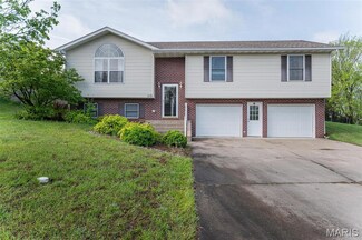 113 Cedar Park Dr, Linn, MO 65051