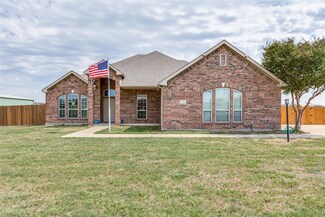 1004 Macadamia St, Venus, TX 76084