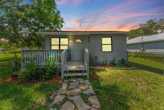 652 N Jackson St, Eagle Lake, FL 33839