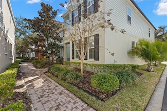 311 Vista Cruiser Ln, Oldsmar, FL 34677