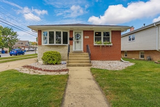 5936 W 97th St, Oak Lawn, IL 60453