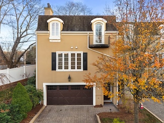 19 Thermos Ave Unit 7, Norwich, CT 06360