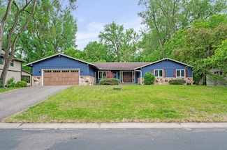 5801 Kemrich Dr, Edina, MN 55439
