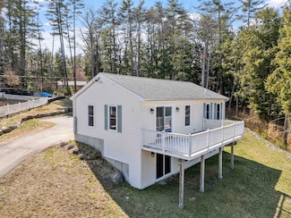 22 Shelburne Ln, Center Barnstead, NH 03225