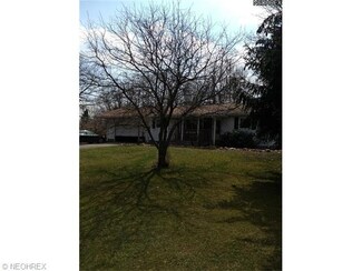 83 Lakewood Dr, East Palestine, OH 44413