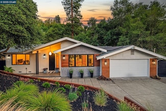 148 Draeger Dr, Moraga, CA 94556