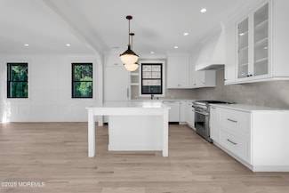 121 Black Point Rd, Rumson, NJ 07760