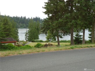 46 Port Townsend Bay Rd, Port Hadlock, WA 98339