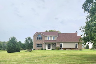 6601 N Clear Creek Rd, Huntington, IN 46750