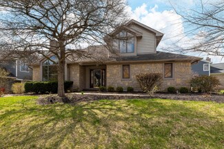 6745 Lakeside Cir E, Worthington, OH 43085