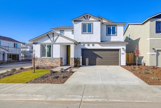 2237 S Vista St, Visalia, CA 93292