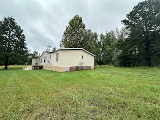 880 Loggins Rd, Bronson, TX 75930