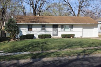 7030 Glenwood St, Overland Park, KS 66204