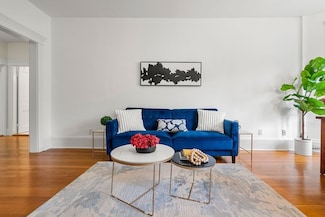 38 Kilsyth Rd Unit 21, Brookline, MA 02445