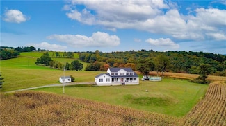173 Sassafras Ln, Palmerton, PA 18071