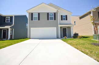 48 Providence Walk Dr, Hendersonville, NC 28792