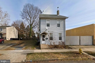 230 Cooper St, Beverly, NJ 08010