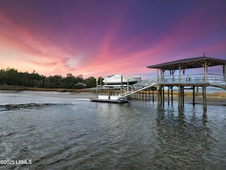 208 Bull Point Dr, Seabrook, SC 29940