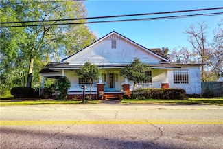 529 Church St, Blackshear, GA 31516