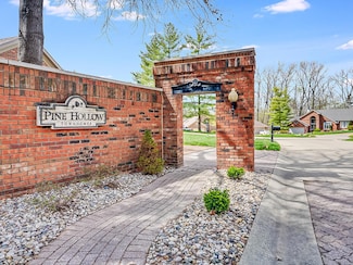 6 Pine Hollow Ct, Edwardsville, IL 62025