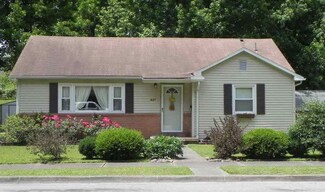 637 19th St, Tell City, IN 47586