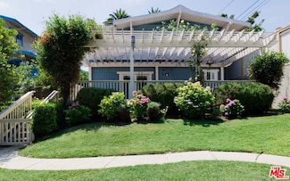 980 Manzanita St, Los Angeles, CA 90029