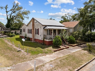 1106 N 7th St, Wilmington, NC 28401