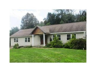 218 Gault School Rd, Connellsville, PA 15425