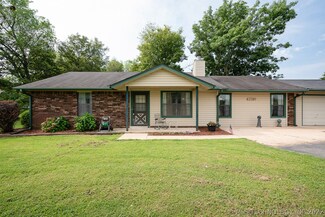 4972 E Ranch Rd, Claremore, OK 74019