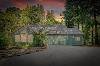 11312 Roosevelt Dr, Grass Valley, CA 95945