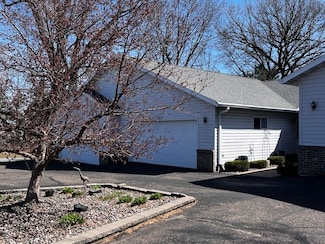 3403 Lever St Unit B, Eau Claire, WI 54701