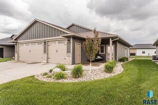 252 Devitt Dr, Harrisburg, SD 57032