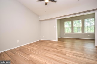 3313 Wyndham Cir Unit 4209, Alexandria, VA 22302