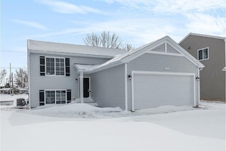 583 Manorwood Cir, Benton Harbor, MI 49022