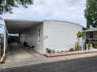 4778 1/2 Old Cliffs Rd, San Diego, CA 92120