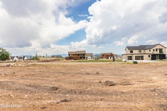 811 Lazy Way, Francis, UT 84036