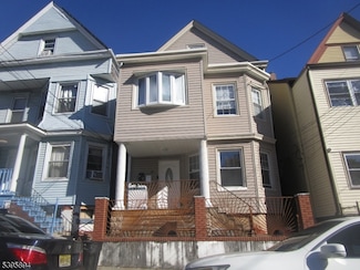 20 Barnert Place, Paterson, NJ 07522