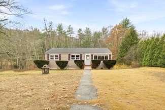 1119 Mammoth Rd, Pelham, NH 03076