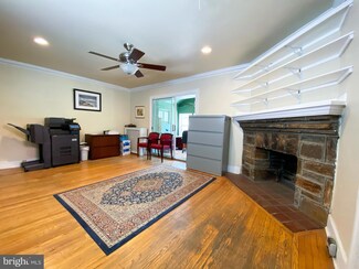 30 Rock Hill Rd, Bala Cynwyd, PA 19004