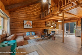 1665 E J-W Dr, Jackson, WY 83001