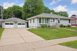 1864 Morgan Ave, Saint Paul, MN 55116