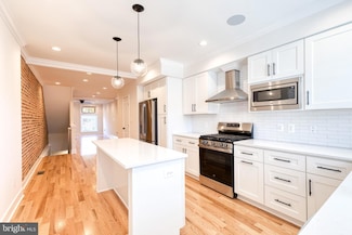 814 Grundy St, Baltimore, MD 21224