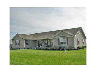 7104 S County Road 575 E, Straughn, IN 47387