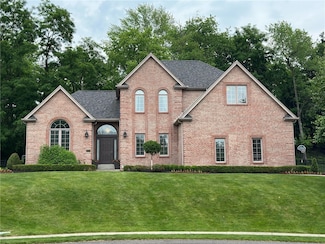 8007 Pressley Ct, Pittsburgh, PA 15237