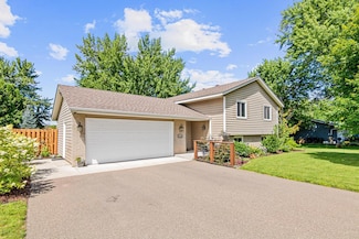 11145 Lower 167th St W, Lakeville, MN 55044