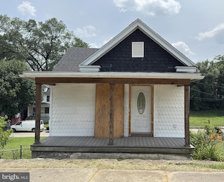 330 Harrison Ave NW, Roanoke, VA 24016