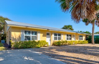 712 Oakwood Ave, New Smyrna Beach, FL 32169