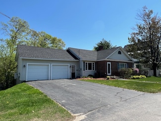 701 Crescent Ave, Rumford, ME 04276
