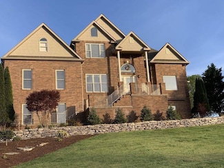 205 Links Ct, Tazewell, TN 37879