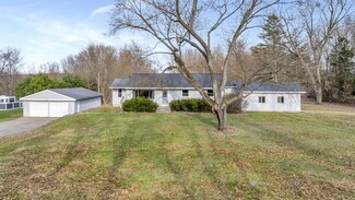 8447 Dunn Rd, Munith, MI 49259